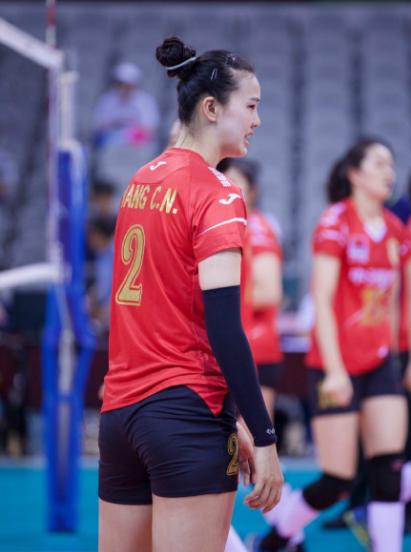 世界女排vs塞尔维亚，那场让人手心冒汗的硬仗，中国女排是怎么赢的？