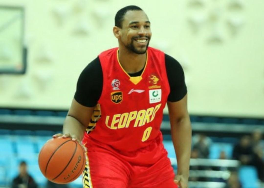 昨晚熬夜看了CBA深圳vs辽宁录像，有些话不吐不快