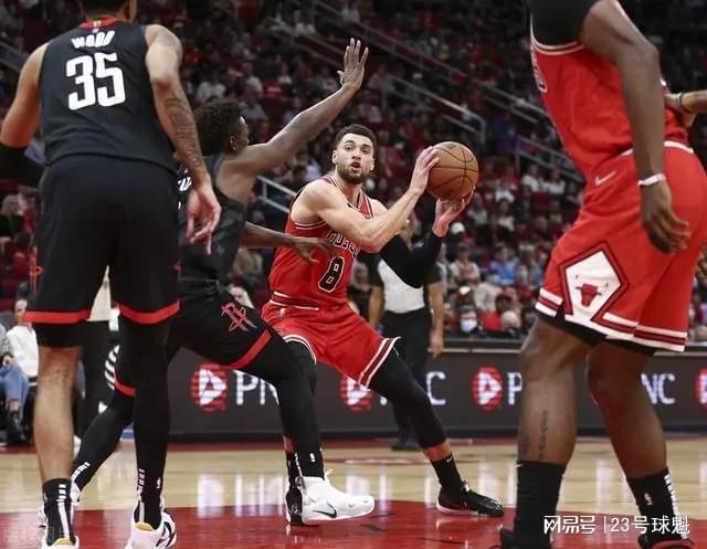昨晚熬夜看完火箭vs公牛直播回放，我决定重新认识这两支球队